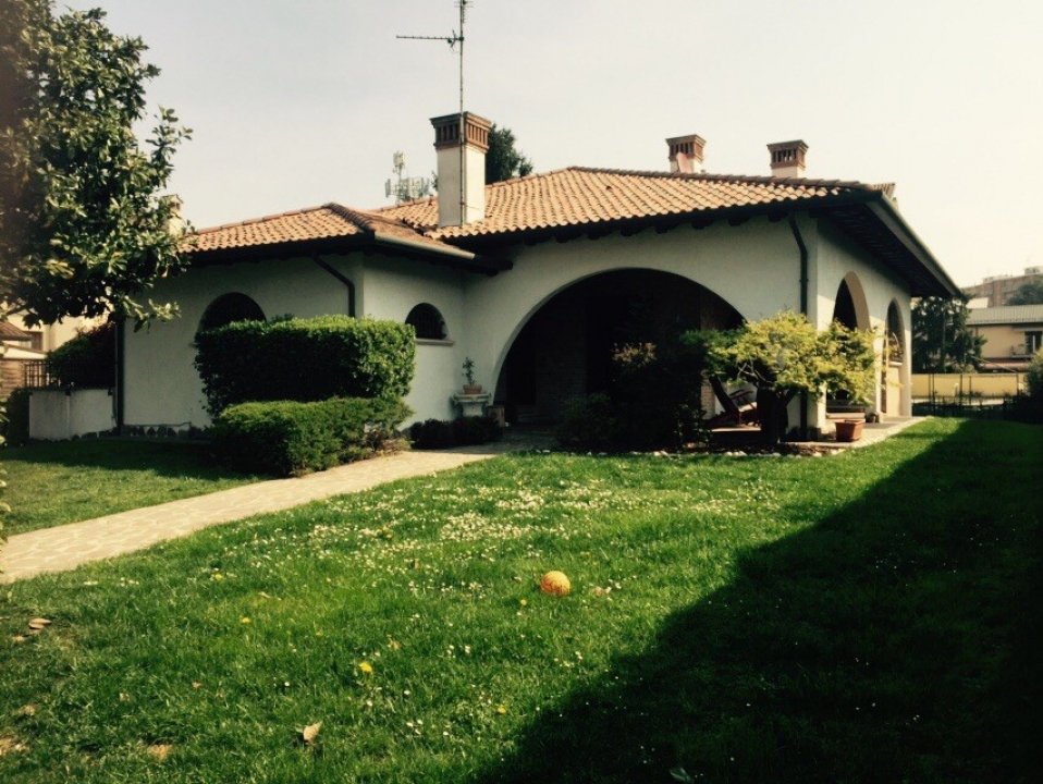 A vendre villa in ville Monza Lombardia foto 1